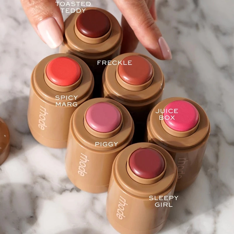 Phấn má hồng dạng thỏi Rhode Pocket Blush by Hailey Bieber 5.3g