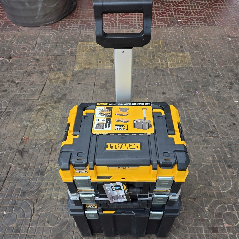 DWST83411-1 Thùng Đựng Đồ Nghề Di Động TSTAK Chuẩn IP54 Chính Hãng Dewalt