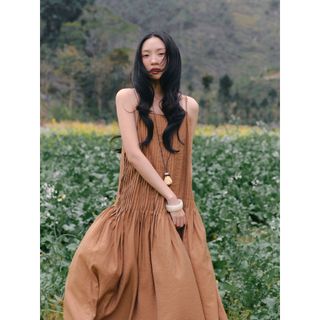 Đầm maxi OLV 2 dây nhún ly thanh lịch Brown Cotton Strappy Smocked Maxi Dress