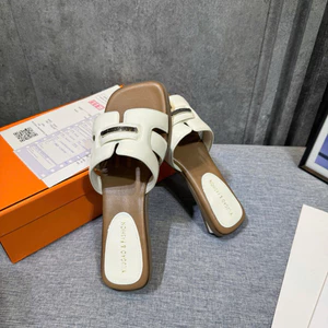 👠🕶️👜🎒…lê bệt