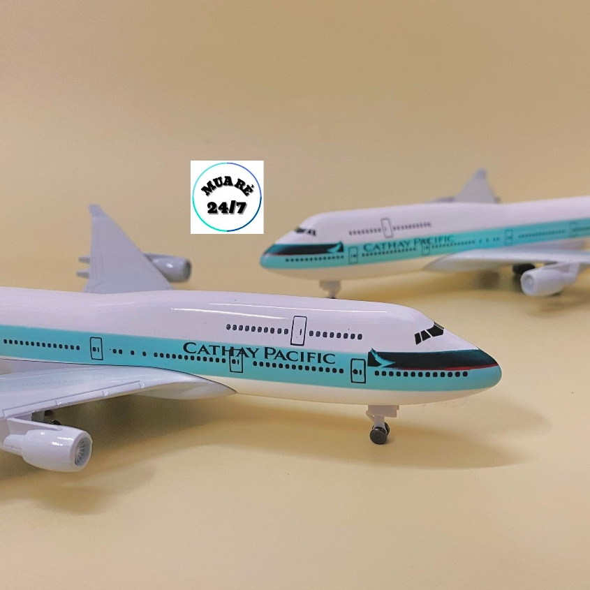Máy Bay Mô Hình 20CM "Cathay Pacific" Kim Loại Cao Cấp Tỉ Lệ 1:400 Có Bánh Xe + Đế Trưng Bày