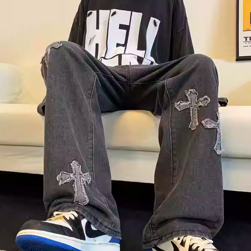 Quần jean ống thẳng rộng nam nữ phong cách American Streetwear thiết kế vá thêu hình thập tự kiểu thời trang cá tính xám