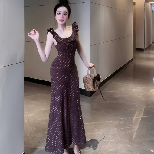 Đầm dài cổ bèo cánh tiên đính nơ chấm bi ,chất thun tăm thời trang