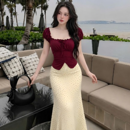 Sét áo kiểu cổ vuông +cv đuôi cá chấm bi,chất thun tăm thời trang