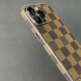 Miếng  Dán Da Điện Thoại Họa Tiết Caro Luxury Cho IP 12 - 17Promax  – Chống Trầy, Tăng Độ Sang Trọng