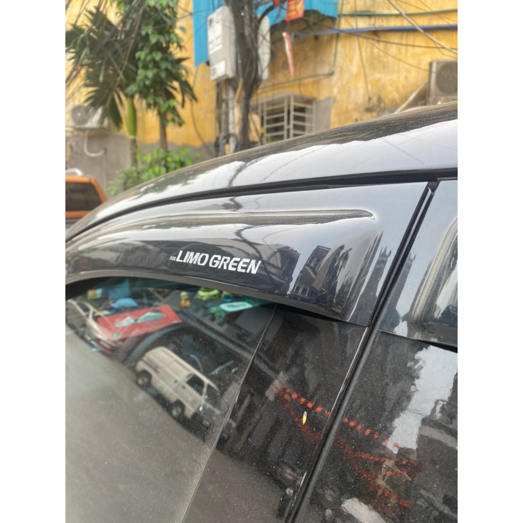 Vè che mưa xe Vinfast limo green / VF MPV7 (Chữ Limo green) nhựa đen 4 chi tiết cao cấp