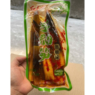 Măng trúc cay Tứ Xuyên nguyên vỏ ngâm ớt xanh gói to 400g, 500g ăn ngon giòn