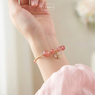 Vòng Tay Nữ Thạch Anh Dâu Tây - Lắc Tay Phong Cách Hàn Quốc Nhẹ Nhàng, Sang Chảnh, Dễ Phối Đồ [Lisa]