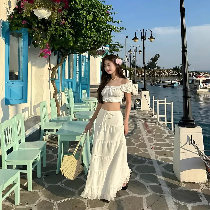 [CÓ MÚT/SẴN] Set Váy Maxi Trễ Vai Trắng – Thiết Kế Hai Mảnh Nữ Tính, Chuẩn Style Biển Hè, Du Lịch