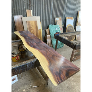Gỗ me tây: 25 x 160 x 3.4cm (sơn 1 mặt)