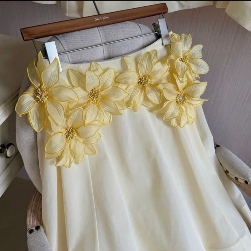 Áo Quây Cúp Ngực Đính Hoa Vàng 3D Dáng Xòe, Đầm Mini Tiểu Thư Hot Trend Hè - CHAMIE STUDIO