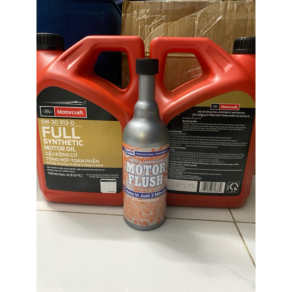 [MUA 2 nhớt TẶNG 1 súc rửa động cơ] Nhớt Ford Motorcraft 5W-30 Full Synthetic (4L) - Tặng 1 Chai Súc Động Cơ Cyclo Mỹ