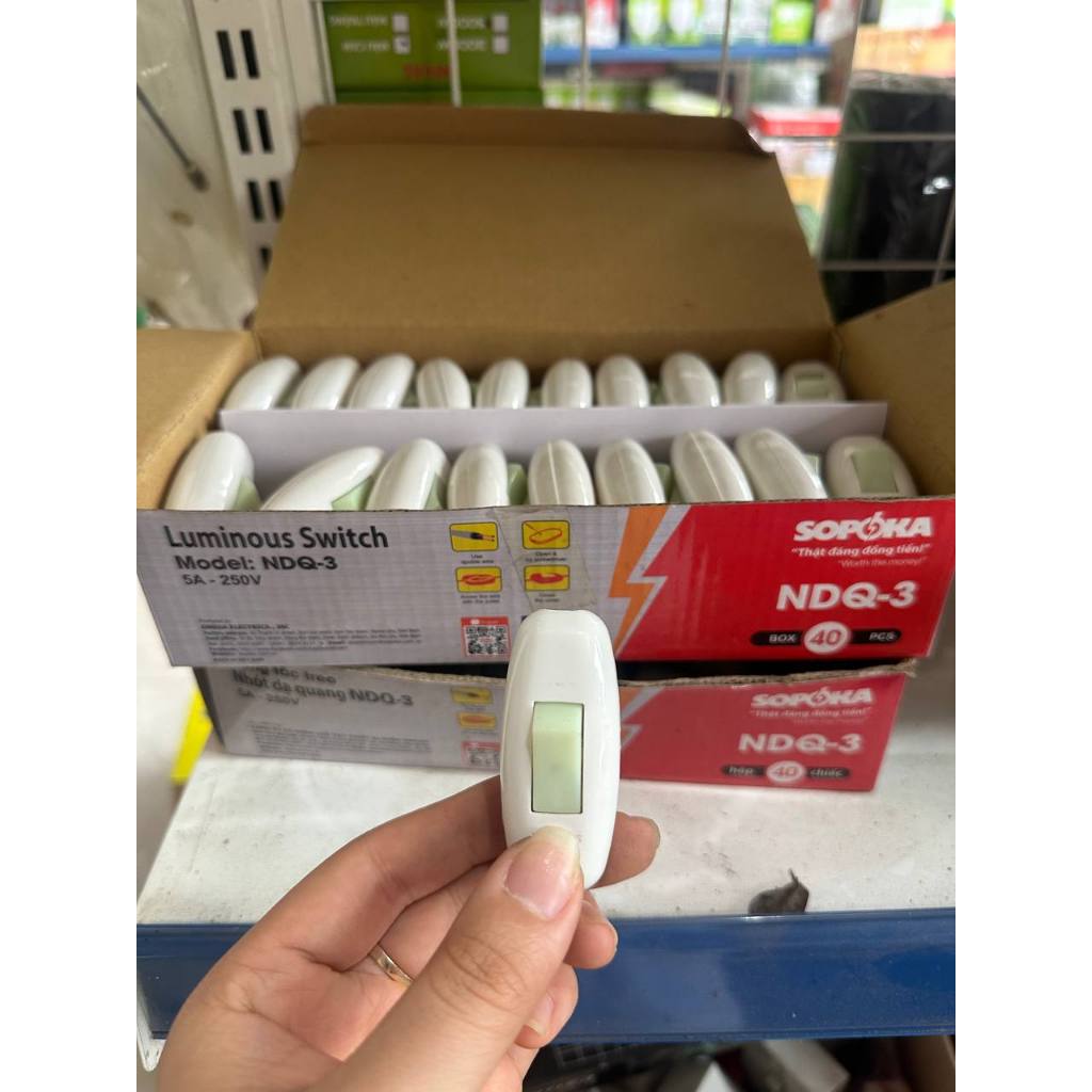 Công tắc quả nhót, công tắc dây đèn SOPOKA NDQ-3 5A 250V dạ quang phản quang