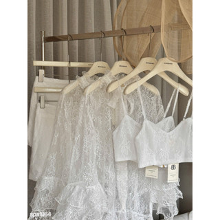 Set Đồ Nữ Áo Sơ Mi Ren Trắng Xuyên Thấu Cổ Bèo Thắt Nơ Phối Chân Váy Ngắn Đi Chơi Dự Tiệc Sang Chảnh (Chuẩn Mẫu)