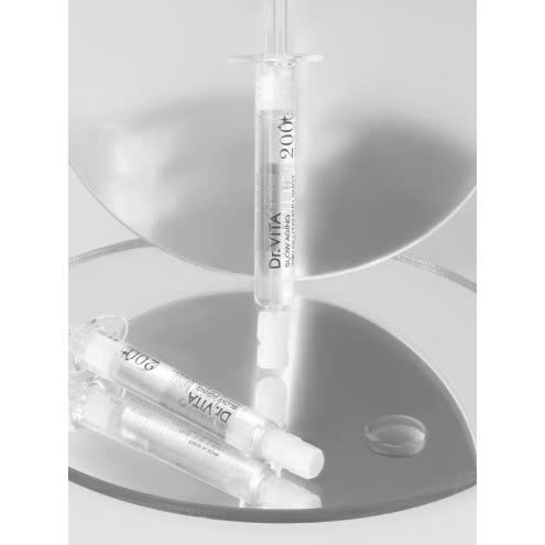 Q17_Tinh chất hỗ trợ dưỡng trắng da Dr. Vita Slow Aging 200 Glutaning Shot 5ml
