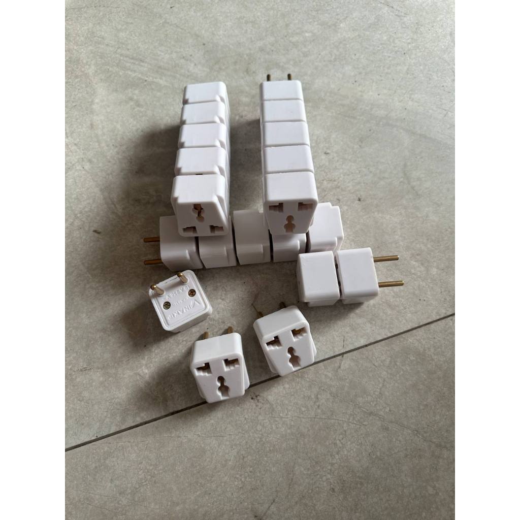 Phích cắm chuyển đổi, đầu chuyển ổ cắm điện VINA KIP 3 chấu sang 2 chấu tròn chống cháy