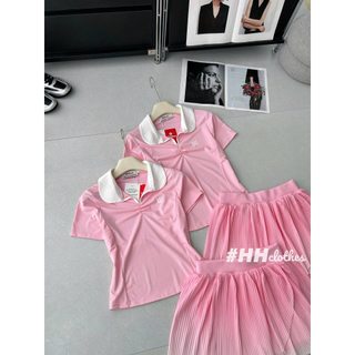 Sét thể thao hồng cộc tay kèm chân váy ly nhỏ ngắn