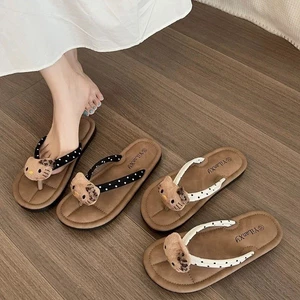 Dép Kẹp Nữ Gấu Bông Cute Quai Chấm Bi Êm Chân – Dép Xỏ Ngón Đi Biển, Đi Chơi Style Hàn Quốc