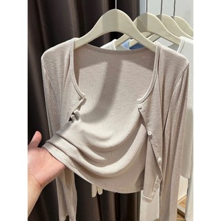 Áo khoác cardigan trơn mỏng dễ phối đồ cho nữ hot hit 2026 gồm nhiều màu. CARDIGAN TRƠN MỎNG