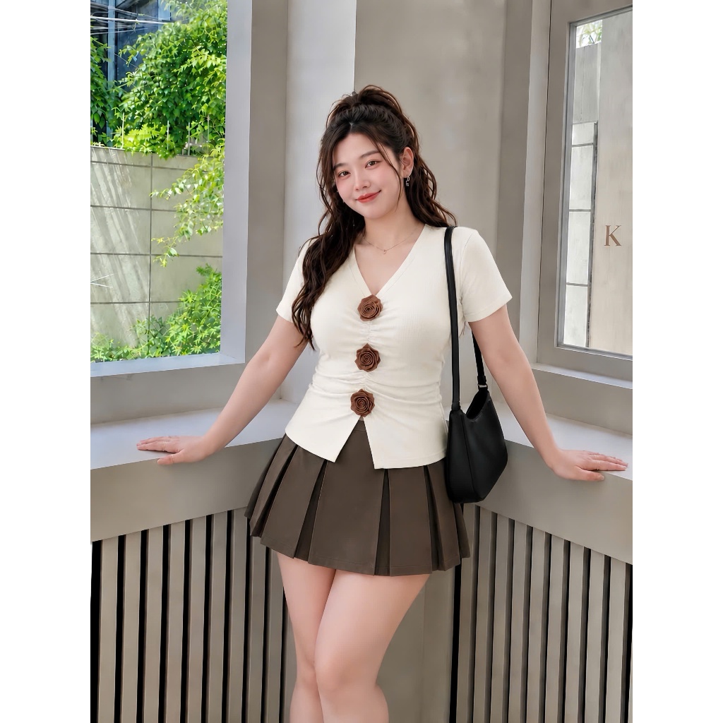 Áo Thun Kiểu Bigsize Nữ Có Hoa Thiết Kế Tay Ngắn Cổ V Nhọn Vải GânTăm Mềm Mịn  A275