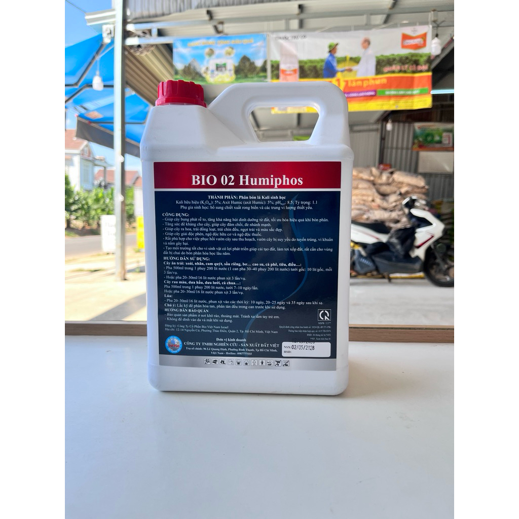 Phân bón lá Amino Humic Can 5lít- Vua Ra rễ- Siêu Bật Chồi