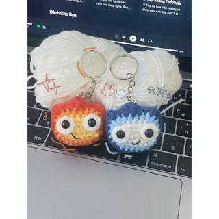 ( Ảnh thật) Móc khoá Calcifer- lửa và nước bằng len handmade