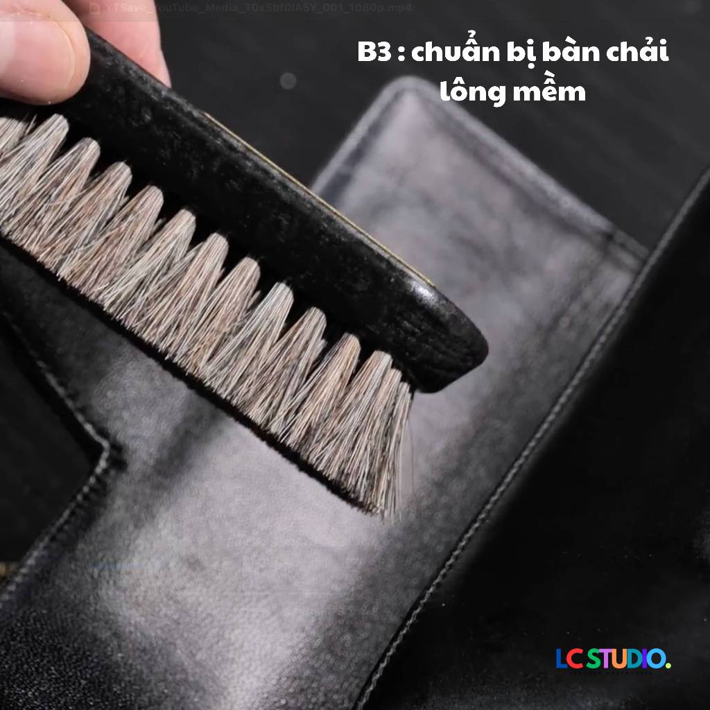 Leather Lotion Dưỡng Mềm Và Làm Sạch Dành Cho Đồ Da,Sofa, Nội Thất Ô Tô, Giày Dép, Túi Xách LC Studio