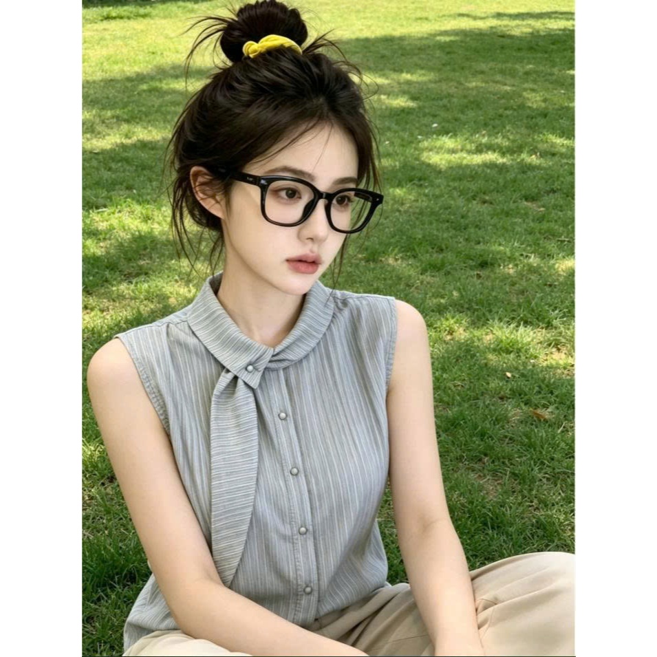Áo Cổ Vest Élan Sweet - Áo Kiểu Tay Ngắn Xếp Ly Cao Cấp, Thời Trang Công Sở Thiết Kế Mới 2026