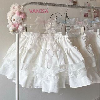 Chân váy bèo xếp ly phối ren 3 tầng xinh lưng chun co giãn có quần bảo hộ trắng đen VANISA CV030