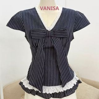 Áo sơ mi cổ v phối ren có dây eo ngắn tay chất voan mềm trắng xanh VANISA SMS565