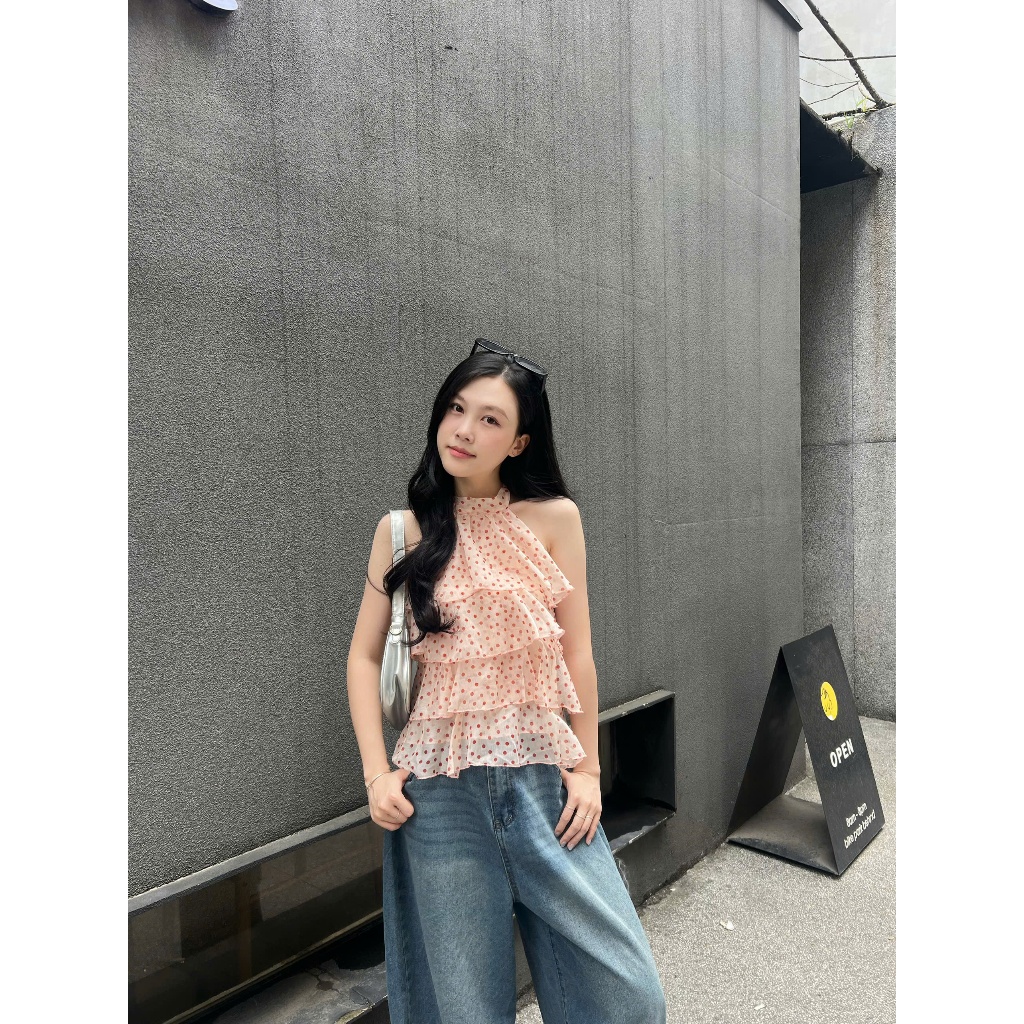 Sẵn Hoả tốc | Elora Top (TSW) Áo cổ yếm bèo tầng chấm bi Nữ the.sweaterweather