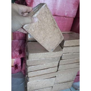 Viên nén xơ dừa ép viên 500 gram đã qua xử lý chát dùng trồng trọt như rau củ quả sạch, hoa, cây cảnh, ươm hạt, giâm cây