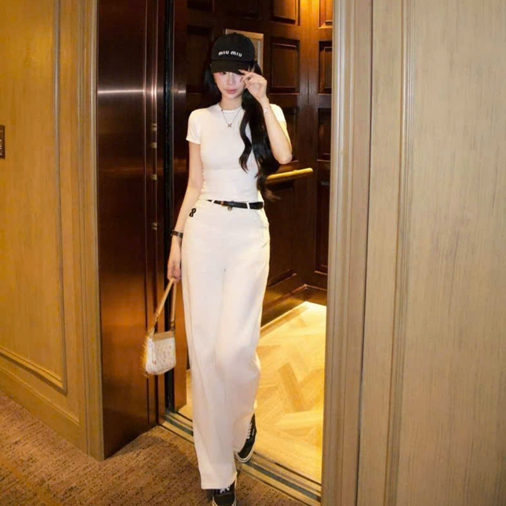 Quần jean nữ ống suông cạp cao basic | BASIC BABE