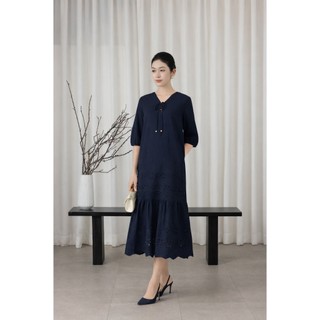 SWANLAKE | Váy Đầm Nữ Maxi Đuôi Cá Ren Vải Cotton Thêu Đục Lỗ Cổ Chữ V Tay Lỡ Dạo Phố D13661