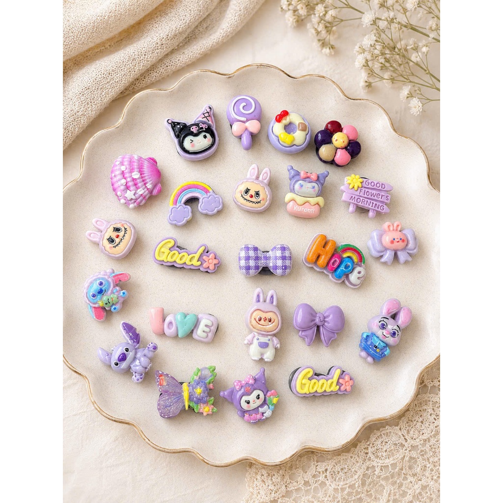 Set 10 charm gắn dép crocs sẵn nút, charm dép, sticher dép crocs tím