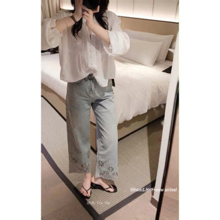 Quần Jean Ống Đứng Gấu Hoa