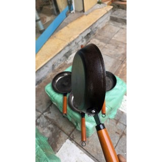 24NGN Chảo gang xám nhẹ đa năng