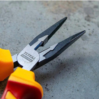 Kềm cách điện TOTAL 1000V, thép CR-V cao cấp, cách điện an toàn, dùng cho thợ điện – công trình – sửa chữa DNTT