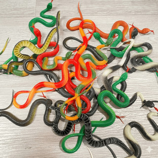 Đồ Chơi Rắn Nhựa Dẻo Cao Cấp – Giống Thật (Dài 40cm)
