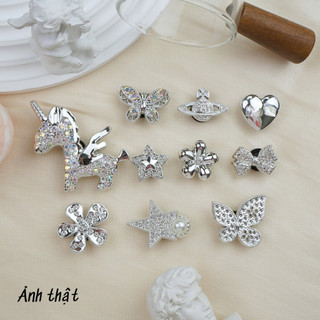 Bộ 10 Sticker, Charm 3D chủ đề Kỳ lân lấp lánh nhựa cứng gắn Dép Sục, Cá Sấu Mita JB-392