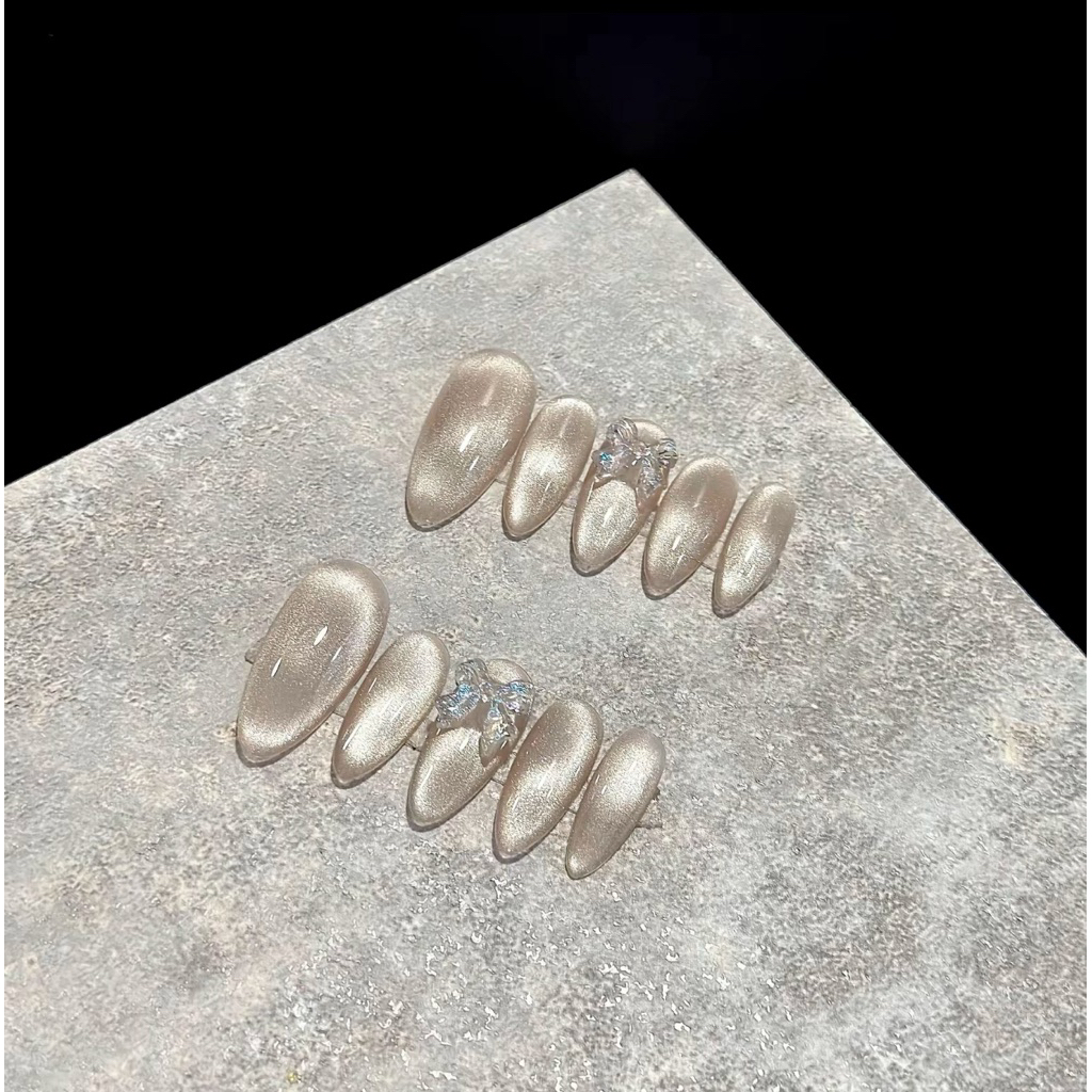 nail box xinh ( kèm keo và dũa )