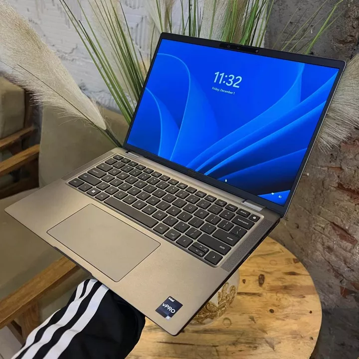 Dell Latitude 7440 (2023) Core i7-1370P, RAM 16GB, SSD 256GB, 14" FHD - Titan Gray