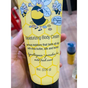 Bella B Silk & Honey Moisturizing Body Cream Kem dưỡng thể mềm mại,ẩm mượt 226g an toàn cho bà bầu