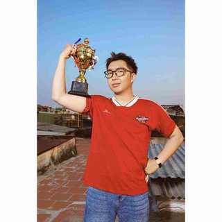 Áo thun cổ tim nam YODY BST Dream Team vải co giãn mịn mát MCTS26S055