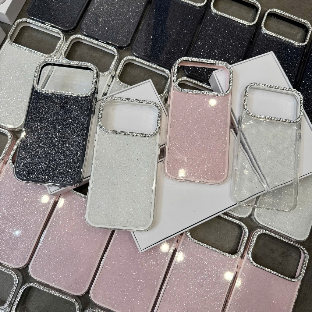 ỐP LƯNG IPHONE LUXURY DIAMOND_Viền Camera Đính Đá Thủ Công Mặt Lưng Nhũ Kim Tuyến - Nắng Case