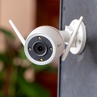 Camera EZVIZ H3C 3MP/2K màu bản đủ thân trụ ngoài trời, có màu ban đêm, đàm thoại 2 chiều