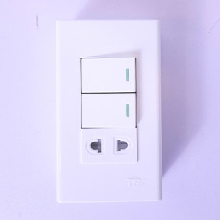 Mặt Nổi 3 - Ổ Cắm Điện 2 Công Tắc 1 Ổ Cắm, 2 Ổ Cắm 1 Công Tắc TPE - MN3/2CT1OC - MN3/1CT2OC