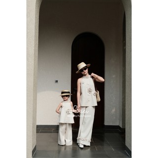 Set Yếm Mẹ & Bé Hoa Thủ Công Laci Kids