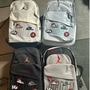 Balo Jdv2 charm tháo rời kích cở to