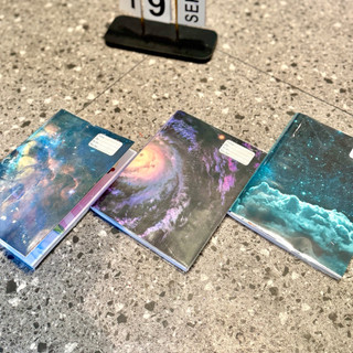 (XẤP 10 Tờ SẴN BÌA KIẾNG) Giấy bao tập, Giấy bao vở, Bao sách chủ đề Galaxy | by Winwin